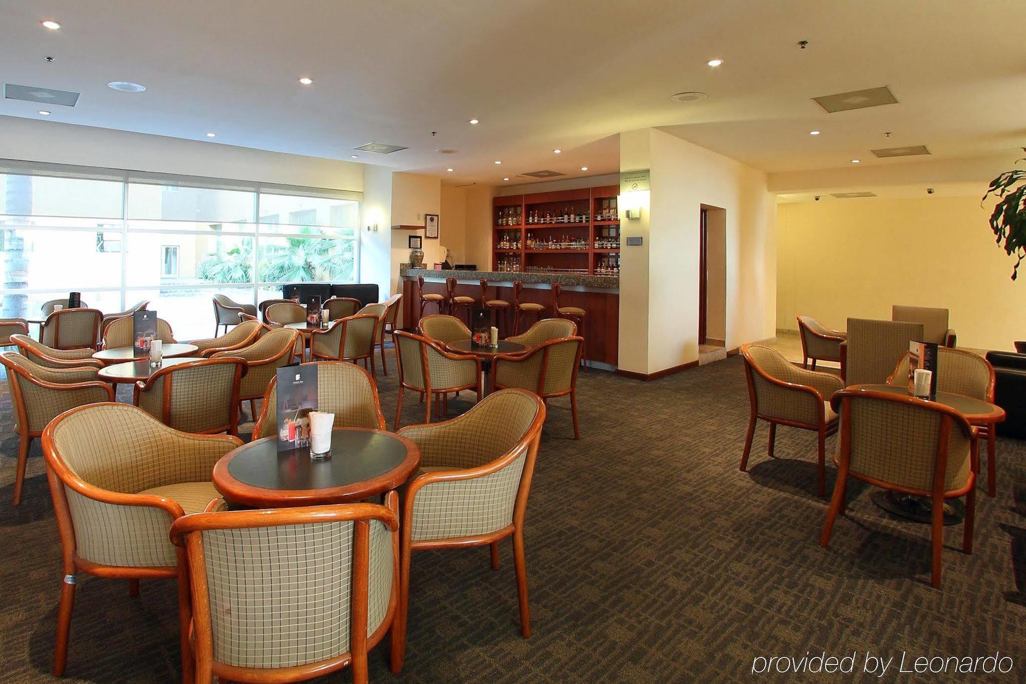 Fiesta Inn Express San Luis Potosi Oriente Eksteriør billede