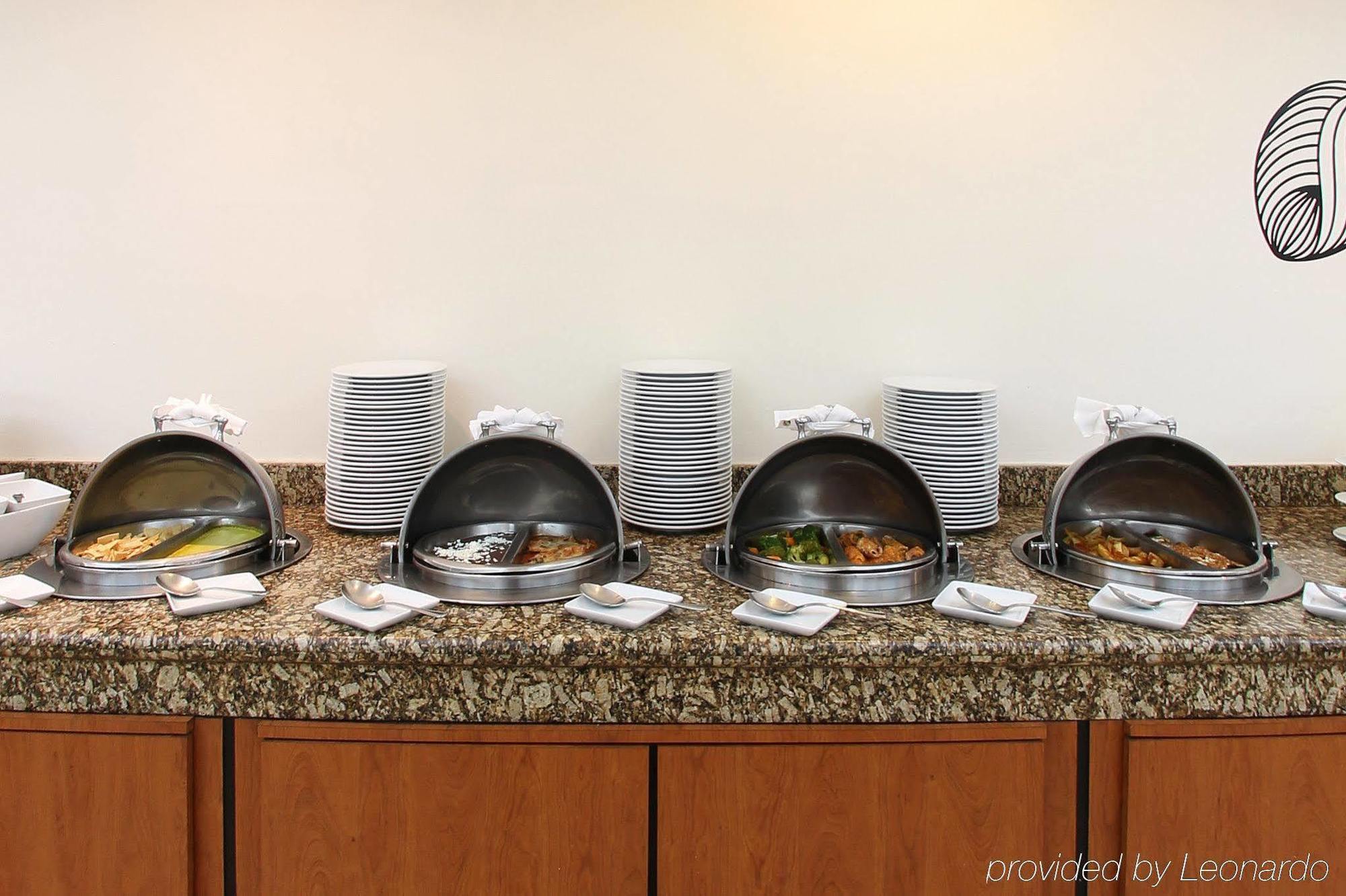 Fiesta Inn Express San Luis Potosi Oriente Eksteriør billede