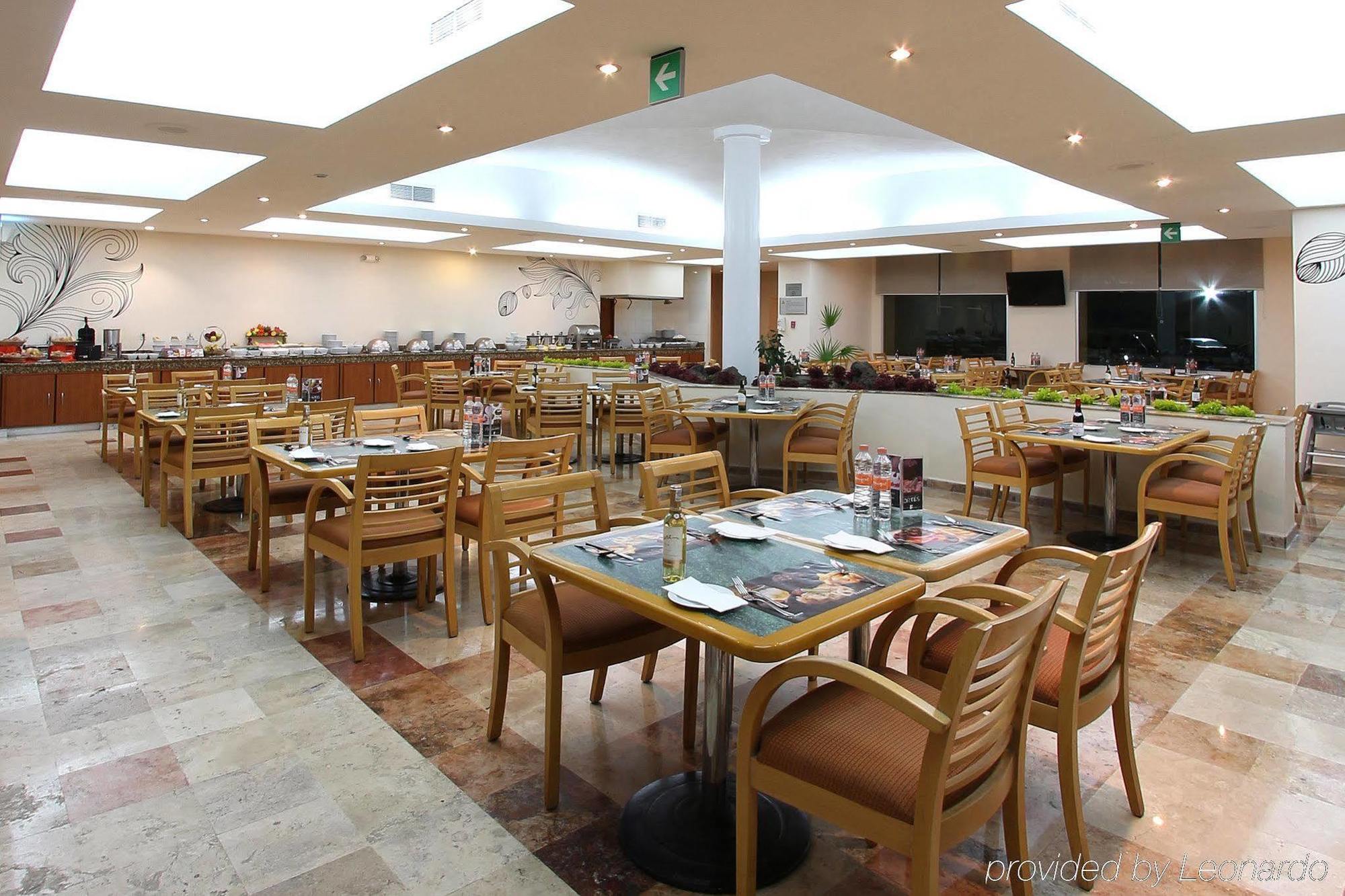 Fiesta Inn Express San Luis Potosi Oriente Eksteriør billede